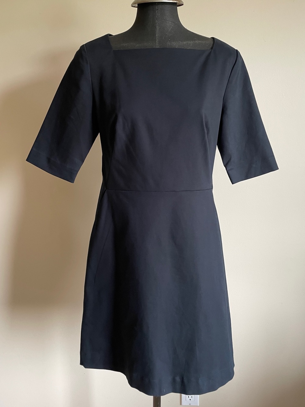 Kate Spade Saturday Black Slash Pocket shift dress size 8